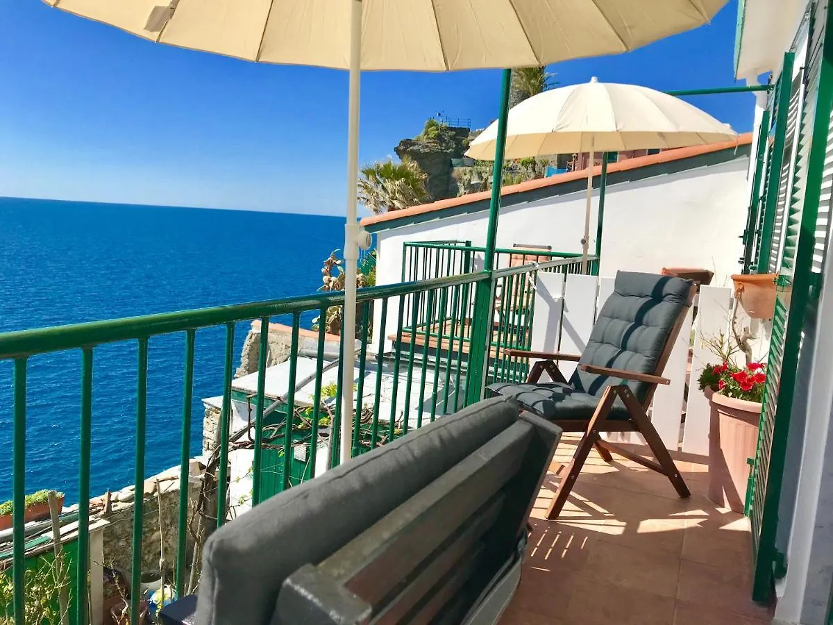 La Marina Camera Matrimoniale Con Terrazzo Esterno Privato Vista Mare Hotel Vernazza
